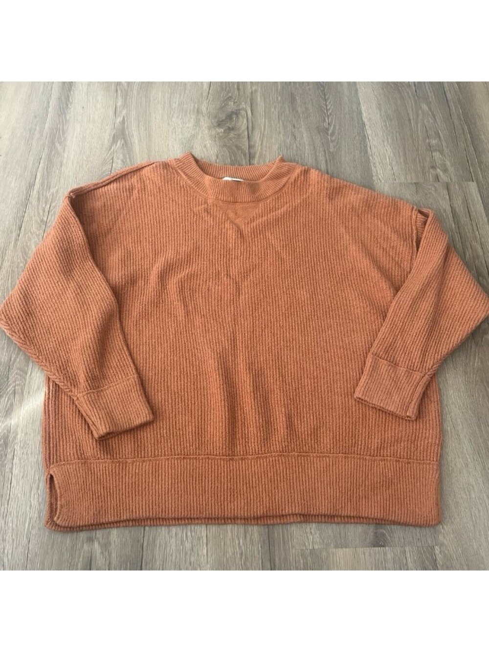 Aerie crewneck size medium in orange